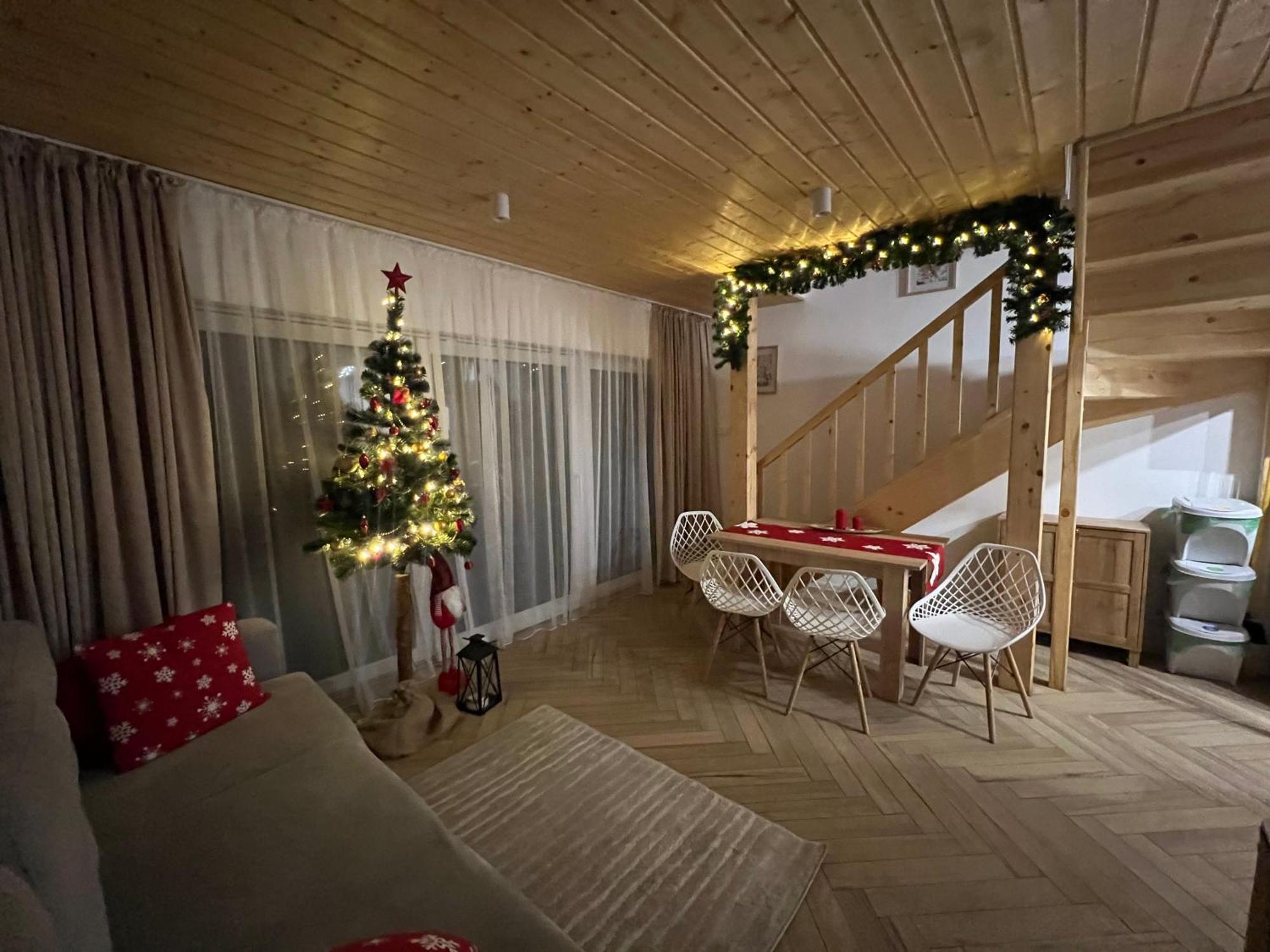 Dom W Lawendach Nad Jeziorem Holiday home Wielgie
